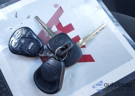 2004 Toyota Corolla S from USA, damaged, VIN 2T1BR32E24C224939